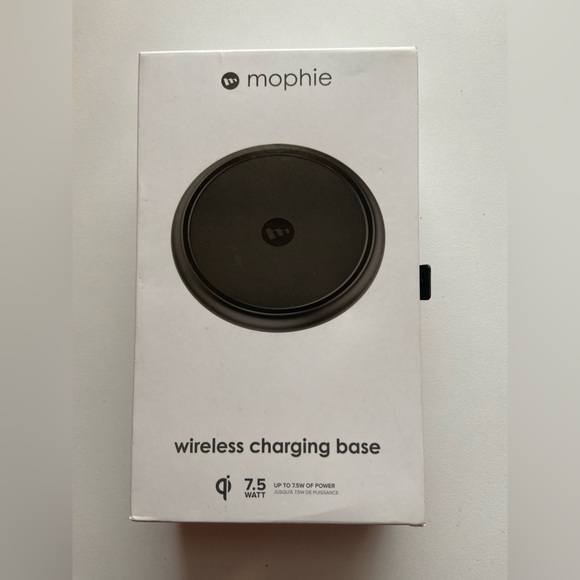Mophie Wireless Charging Base – 7.5W Qi-Certified - Picture 1 of 6